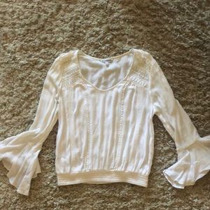 Express size medium white top